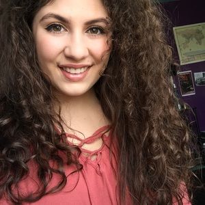 Meet your Posher, Lexi